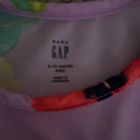 Baby Gap swim suit~ no filters used I like 4 u 2 see what ur going 2 receive! - Picture 2 of 3